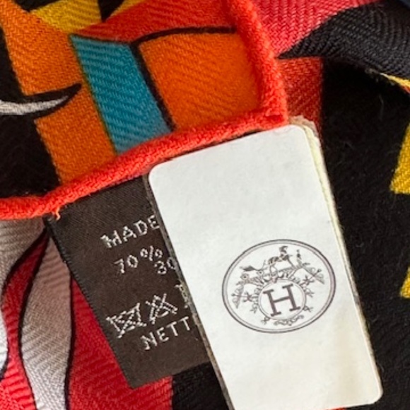 NWT HERMES KAWA ORA BY TE RANGITU NETANA 140X140 CASHMERE SILK SHAWL SCARF STOLE - Picture 5 of 15